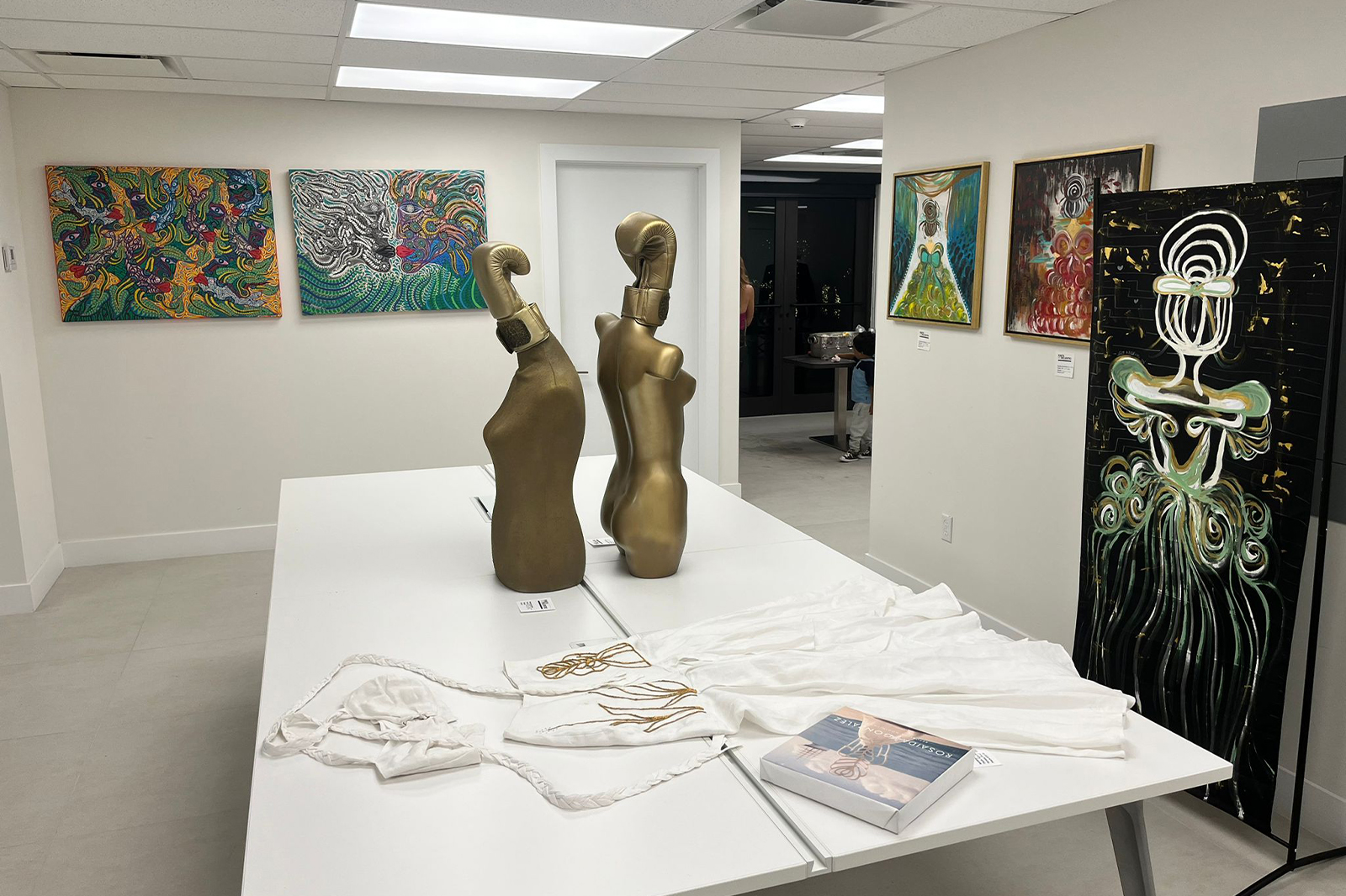 Inauguran Exposición De Arte Legado Infinito En Macorix House Of Rum.